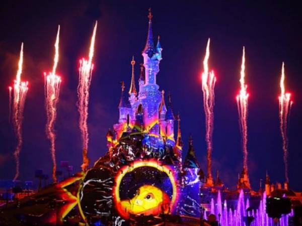 Disneyland Paris Hotel Vicino Al Parco Orari Apertura Prezzi Biglietti Parchi Divertimento